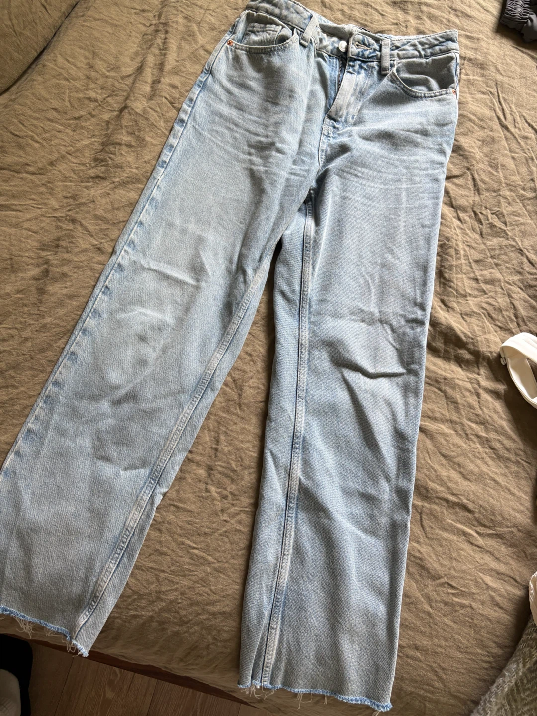ZARA Light Wash Denim Jeans - photo 3