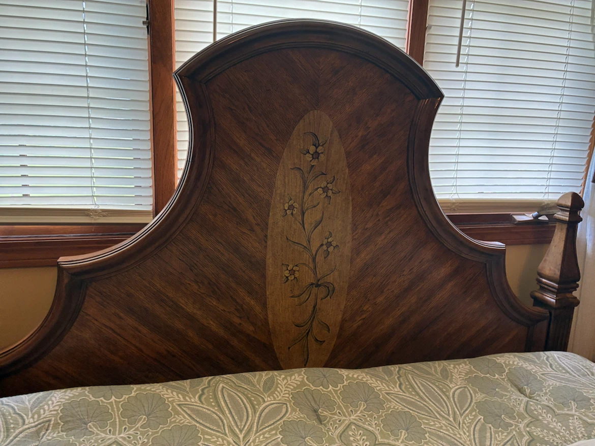 Bedroom set