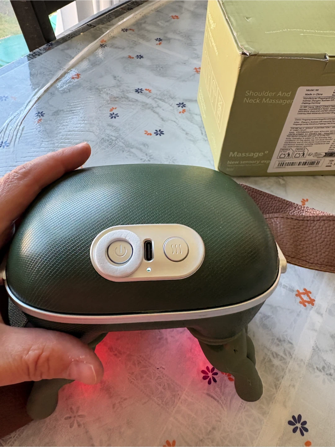 New Rechargeable Heated Neck & Shoulder Massager - photo 2