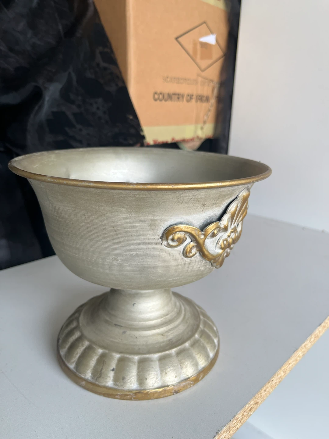 Decorative Pedestal Bowl 80 pieces approx - photo 3