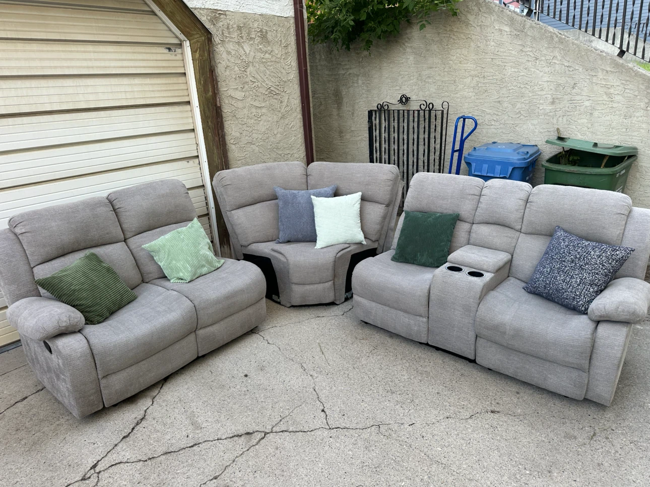 Leon’s Light Grey Reclining Sectional - photo 4