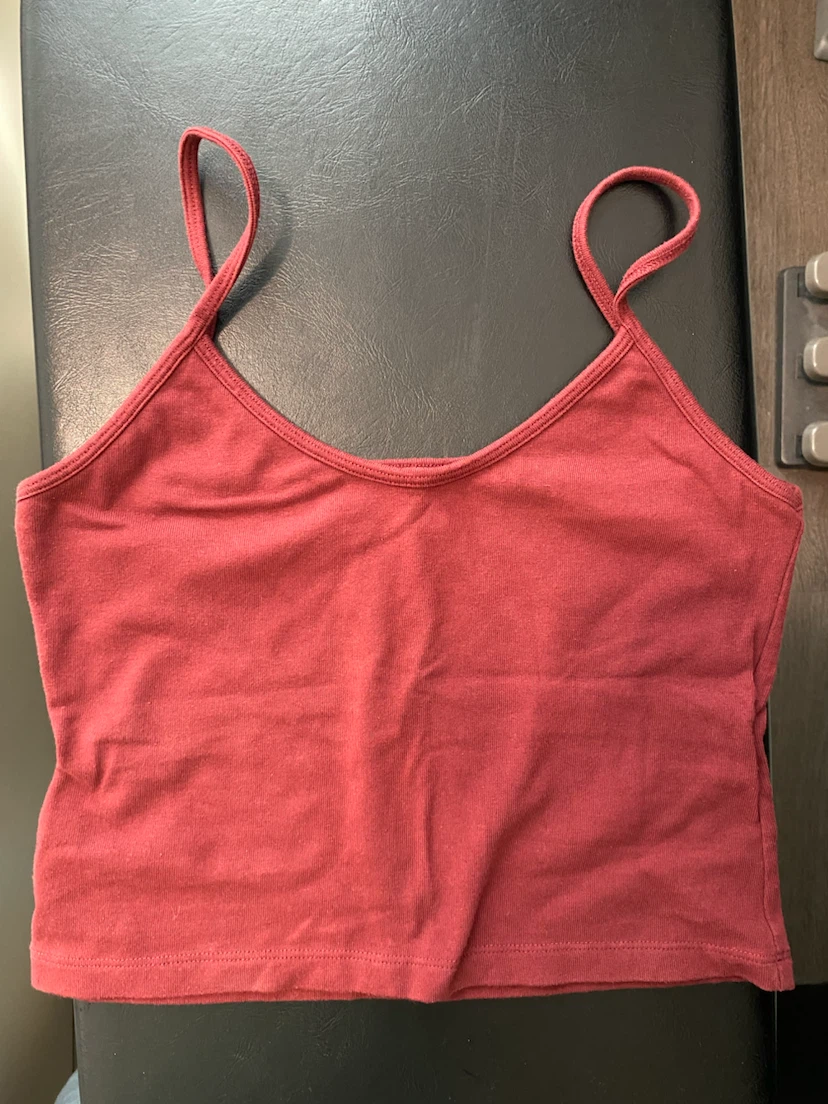Brandy Melville Red Crop Top - photo 2
