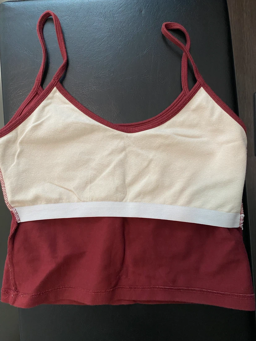 Brandy Melville Red Crop Top - photo 3