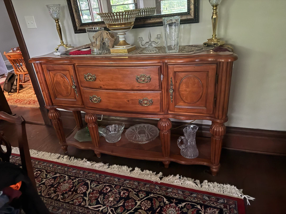 Broyhill Sideboard Buffet