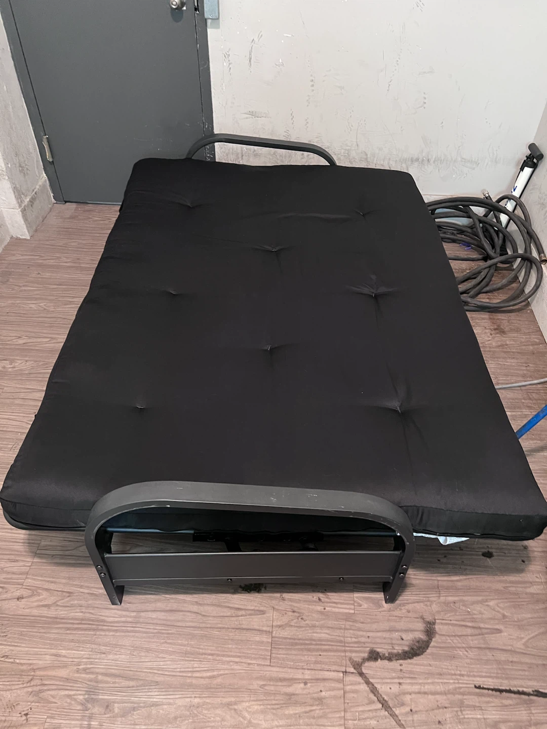 Black Futon Sofa Bed full size. - photo 3