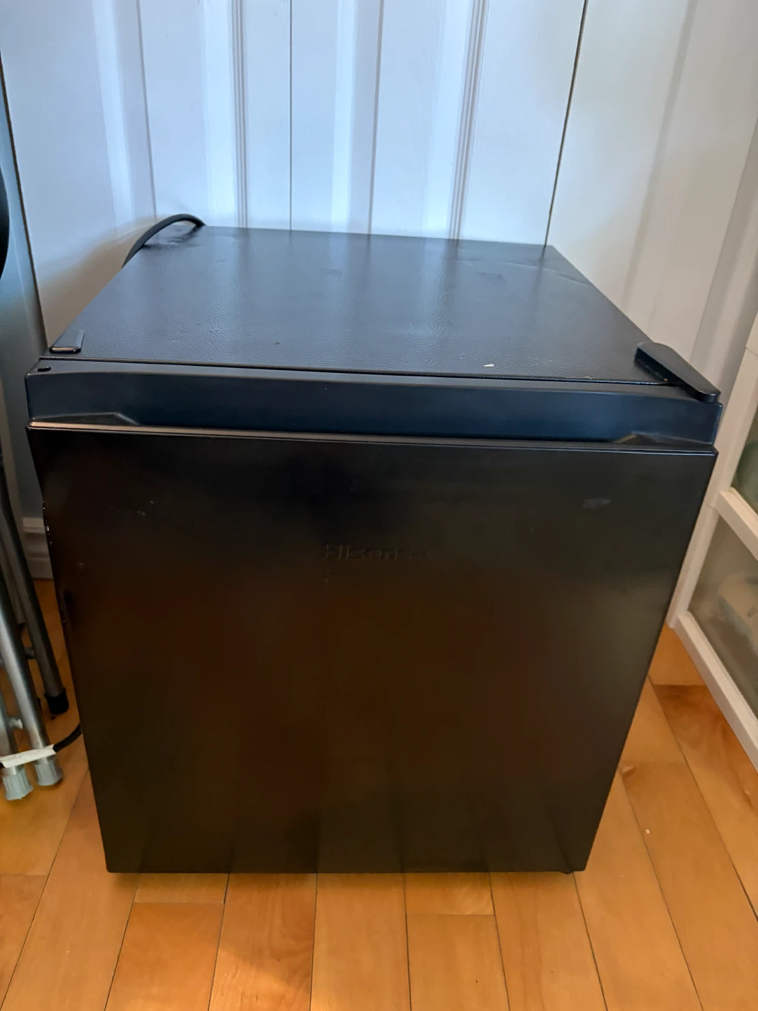 Mini fridge