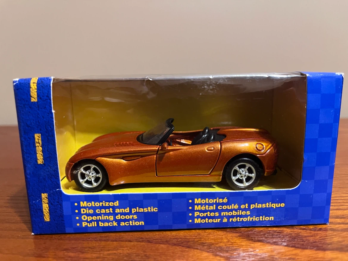 VINTAGE (1997) MAISTO ROAD & TRACK VEHICLES (1:43 Scale diecast) - photo 5