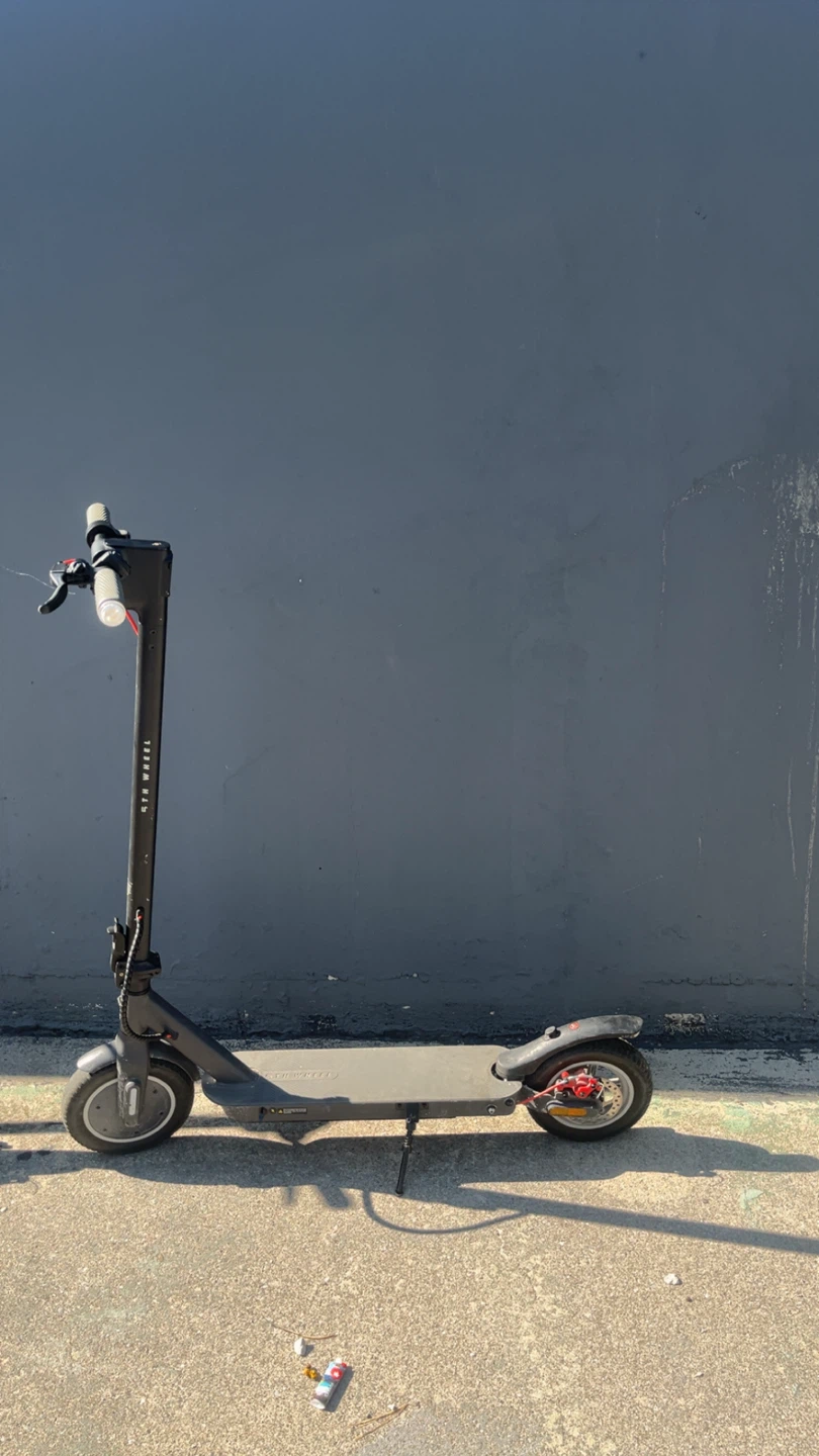 5TH WHEEL Electric Scooter
