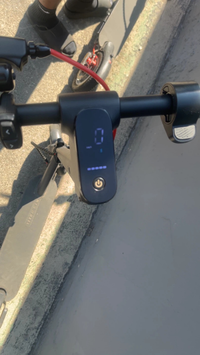5TH WHEEL Electric Scooter - photo 4