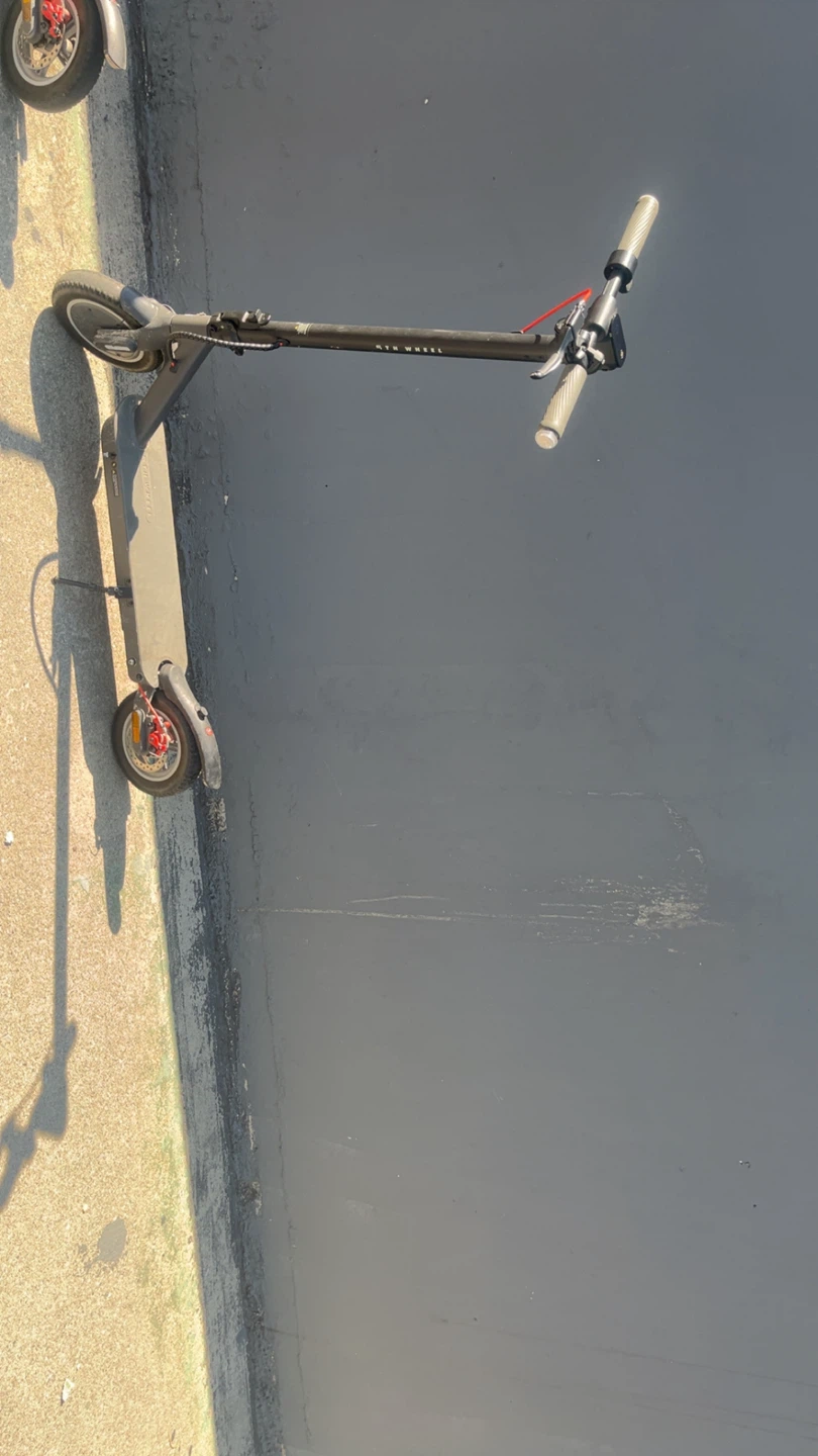 5TH WHEEL Electric Scooter - photo 5