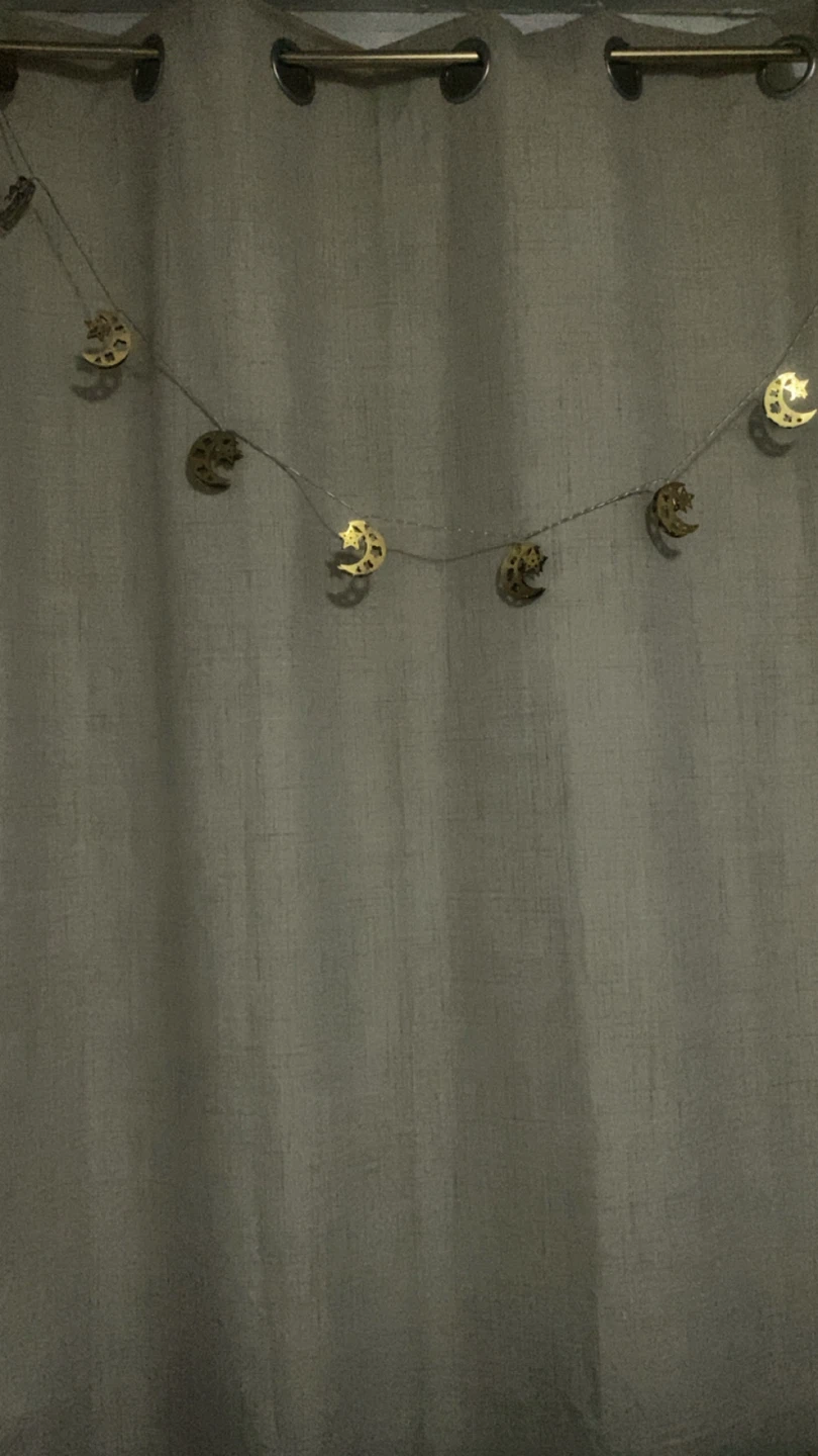 Curtain - photo 3