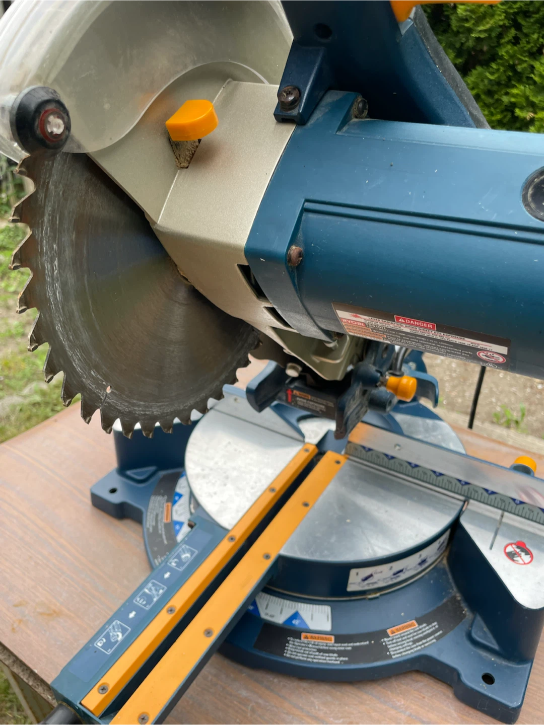 10" SLIDING COMPOUND MITER SAW, delivery - photo 5