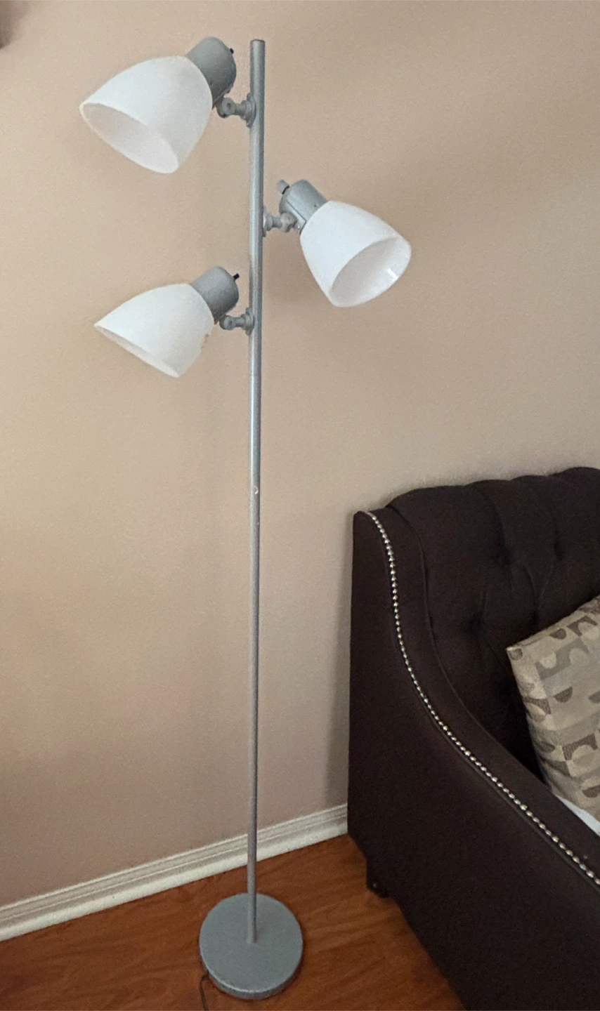 Beautiful 3-Light Tree Floor Lamp - photo 2