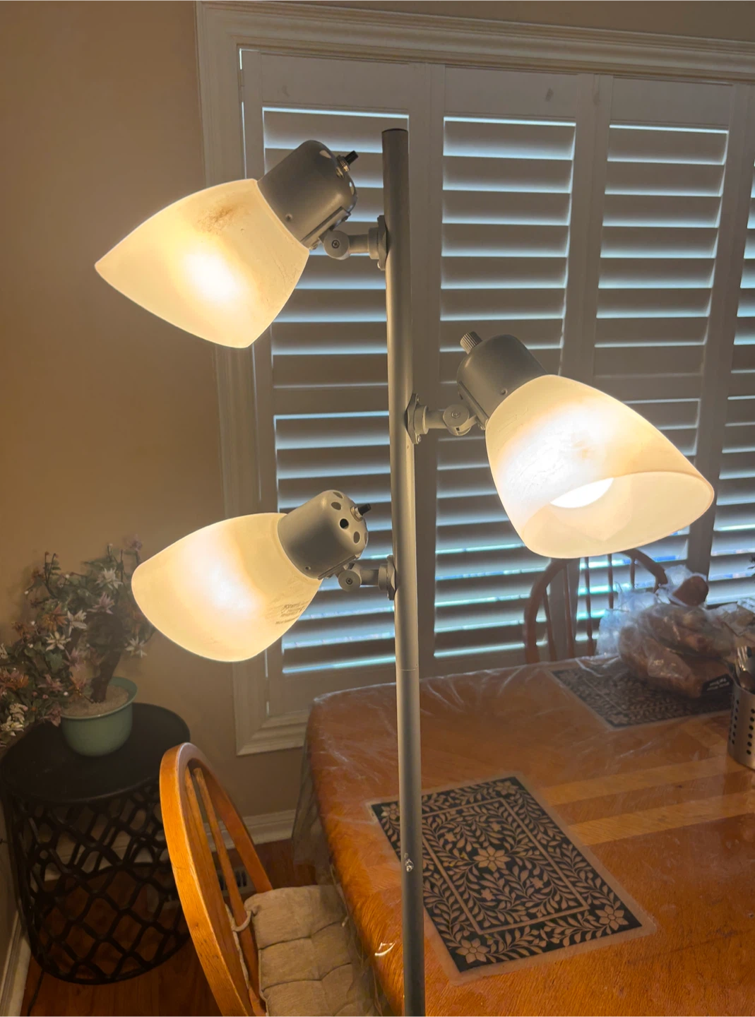 Beautiful 3-Light Tree Floor Lamp - photo 4