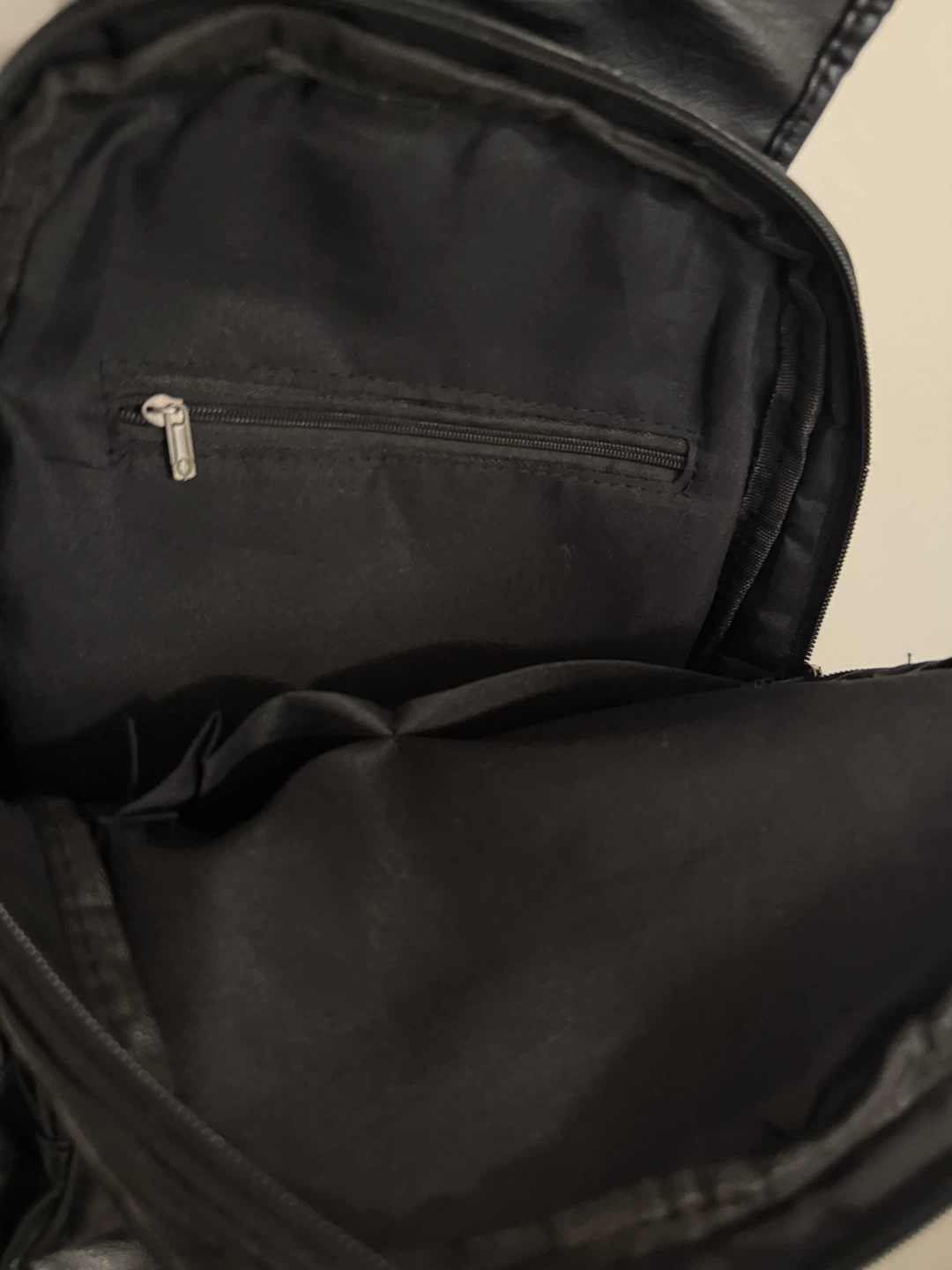 Black Leather Backpack - photo 5