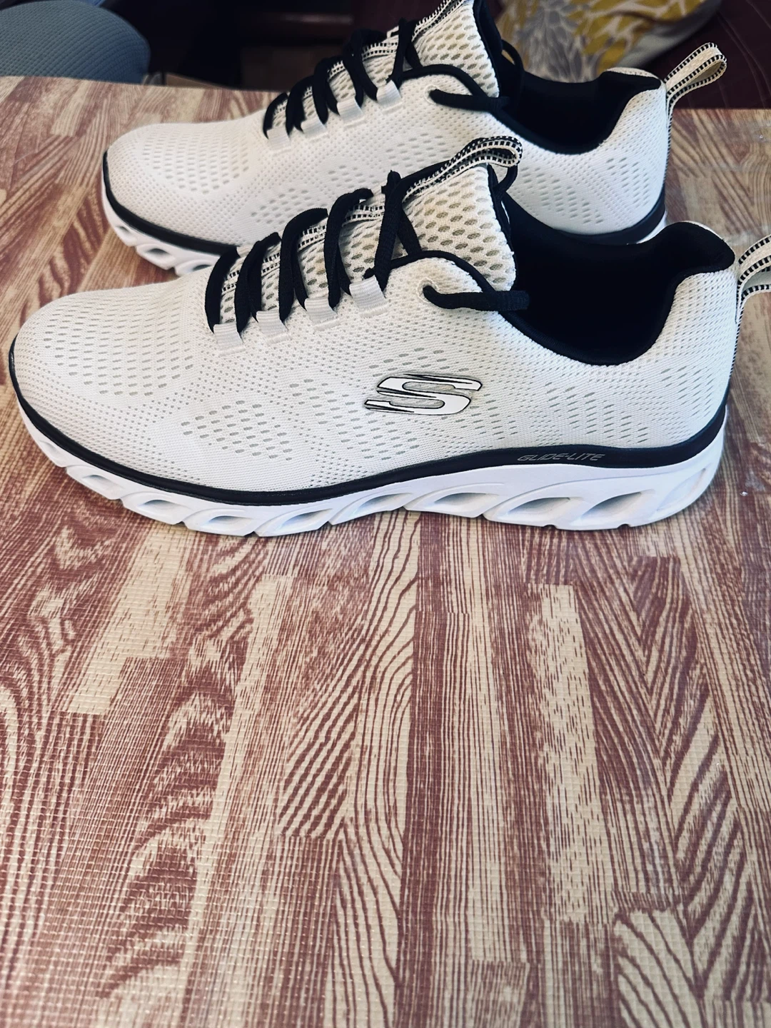 Skechers Glide-Lite Running Shoes - White/Black - Size 10 - photo 5