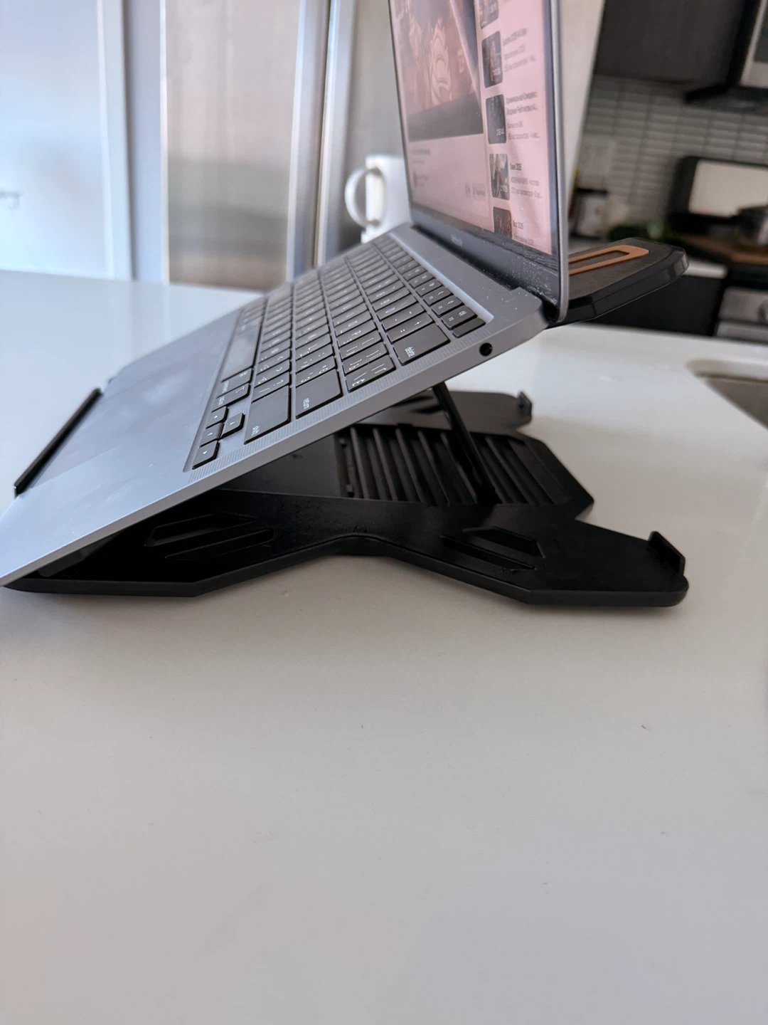 Laptop Stand - photo 2