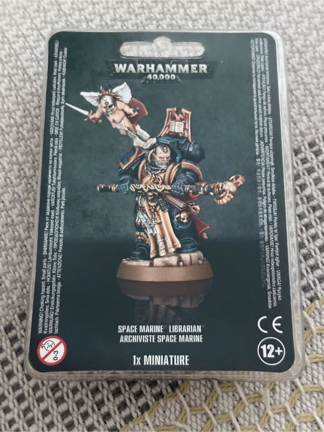 Games Workshop Warhammer 40,000 Space Marine Librarian Miniature