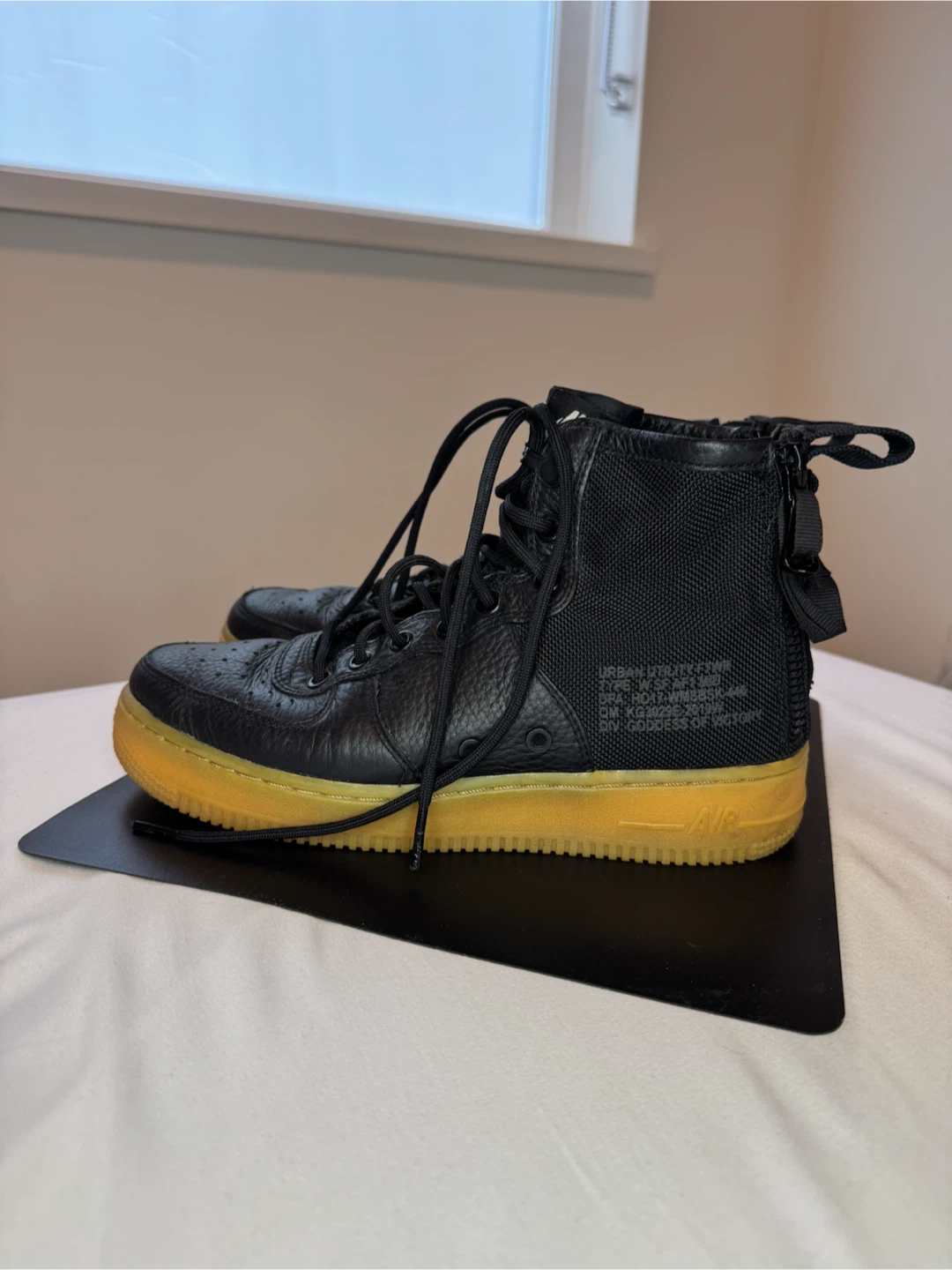 Nike Air Force 1 Mid Men's Size 8.5 Black High Top Sneakers - photo 2