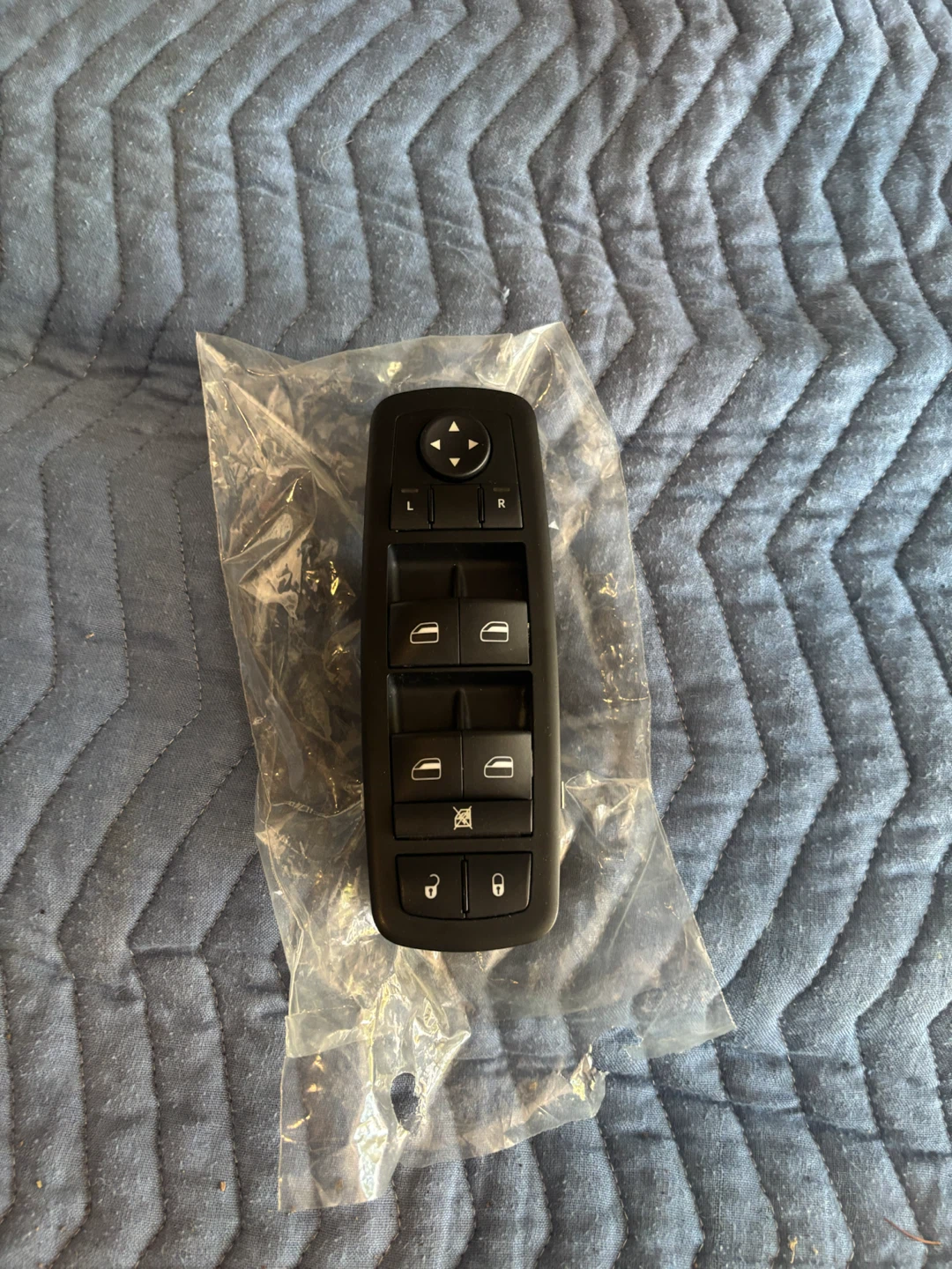 Power Window Master Switch Control Button - photo 2