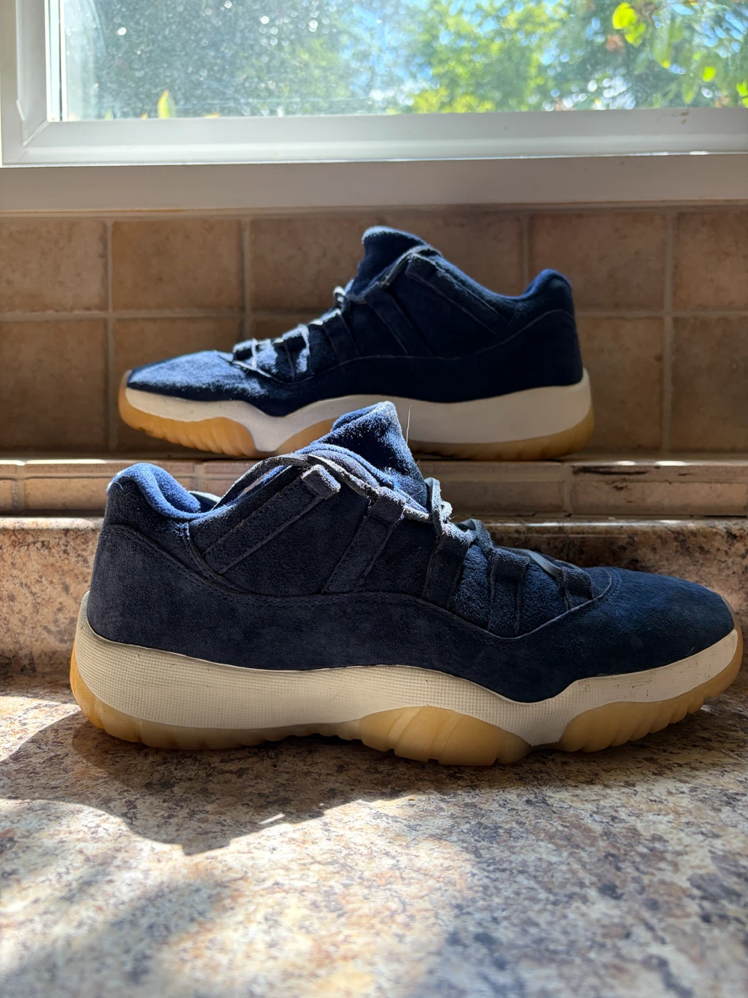 Air Jordan 11 Retro Suede "Respect" Navy Blue