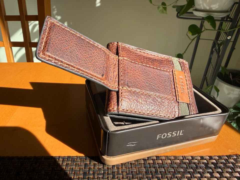 Fossil Front Pocket Leather Wallet - photo 5