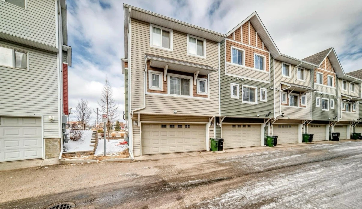 Townhouse For Rent - photo 2
