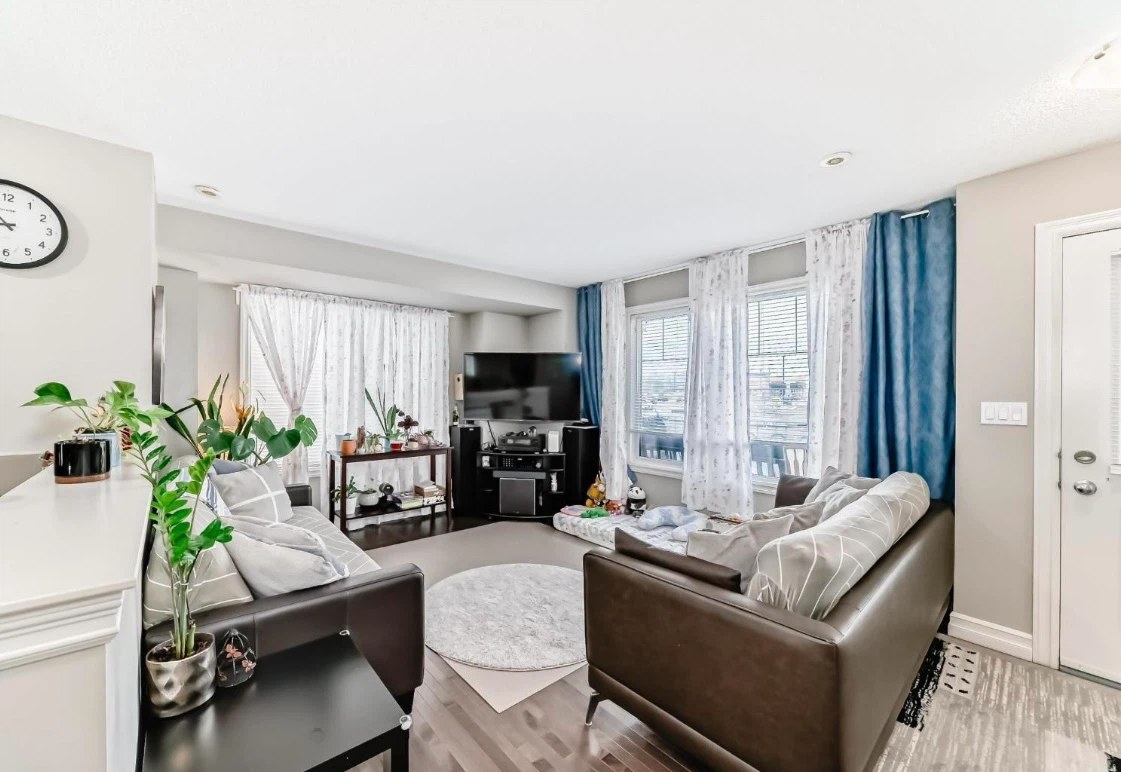 Townhouse For Rent - photo 4