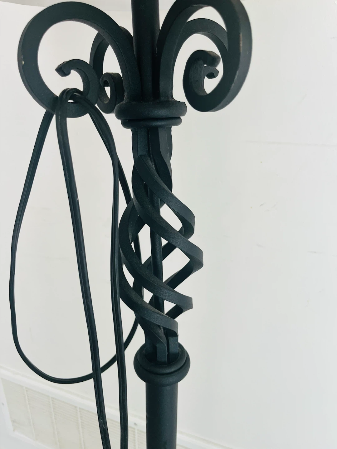 wrought Iron Floor Lamo - photo 2