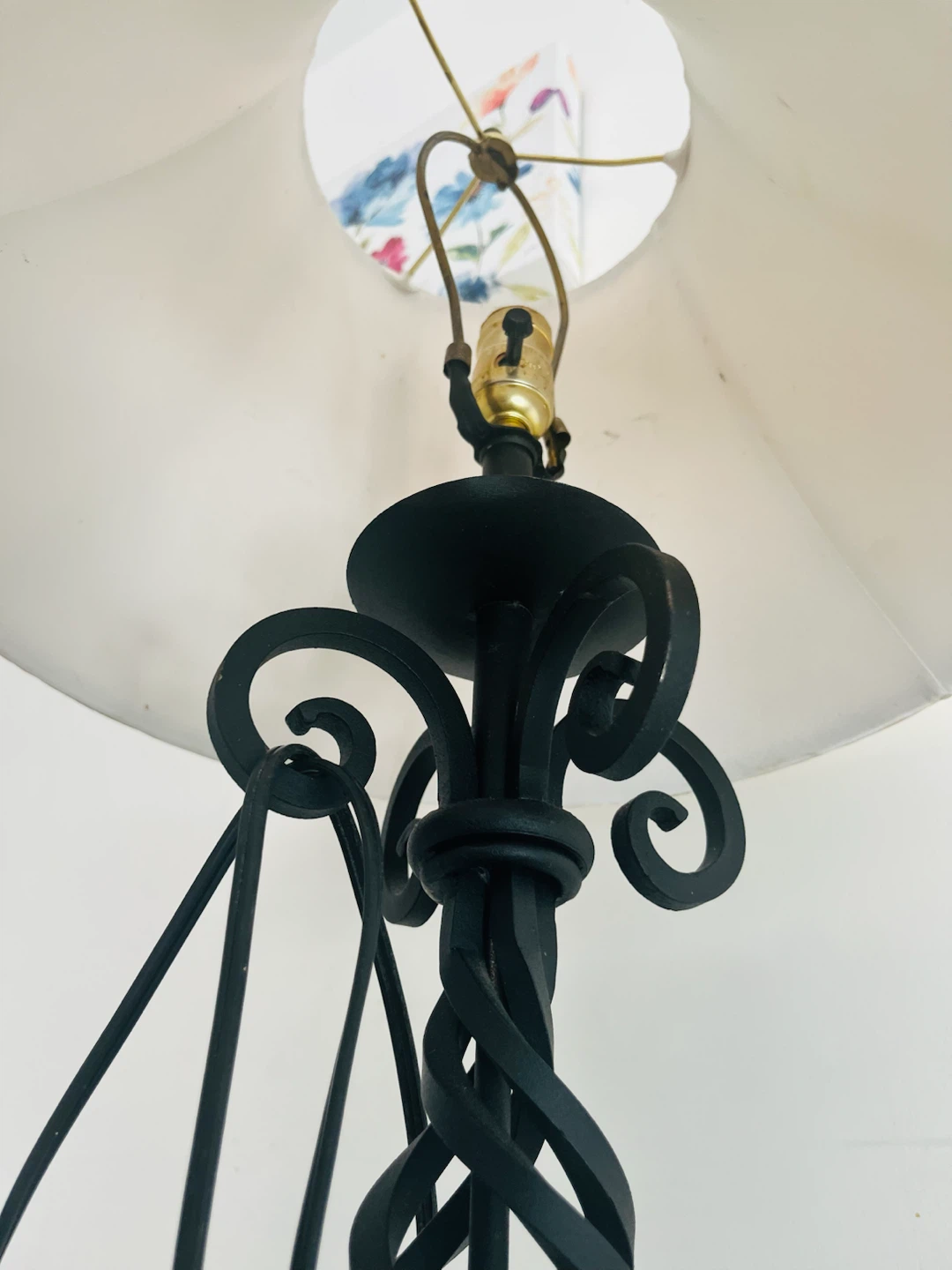 wrought Iron Floor Lamo - photo 3