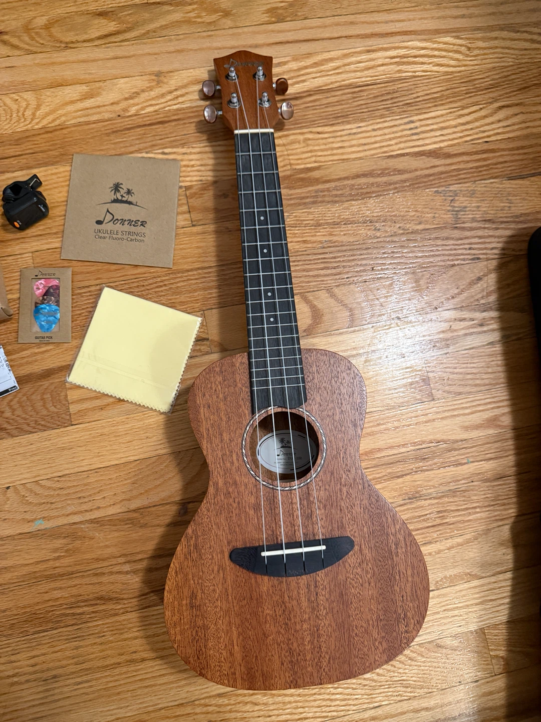 Ukelele DUC-100 Donner - photo 3