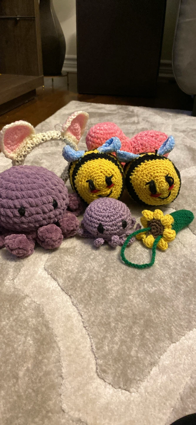 Crocheted Plushies & Bag - photo 4