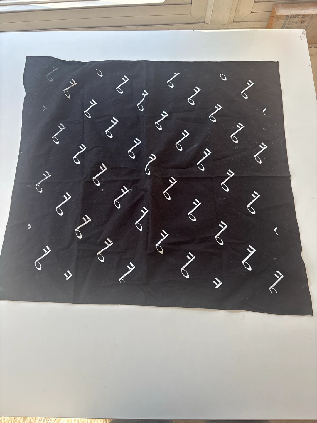 Black Bandana with White Musical Note Pattern - photo 2