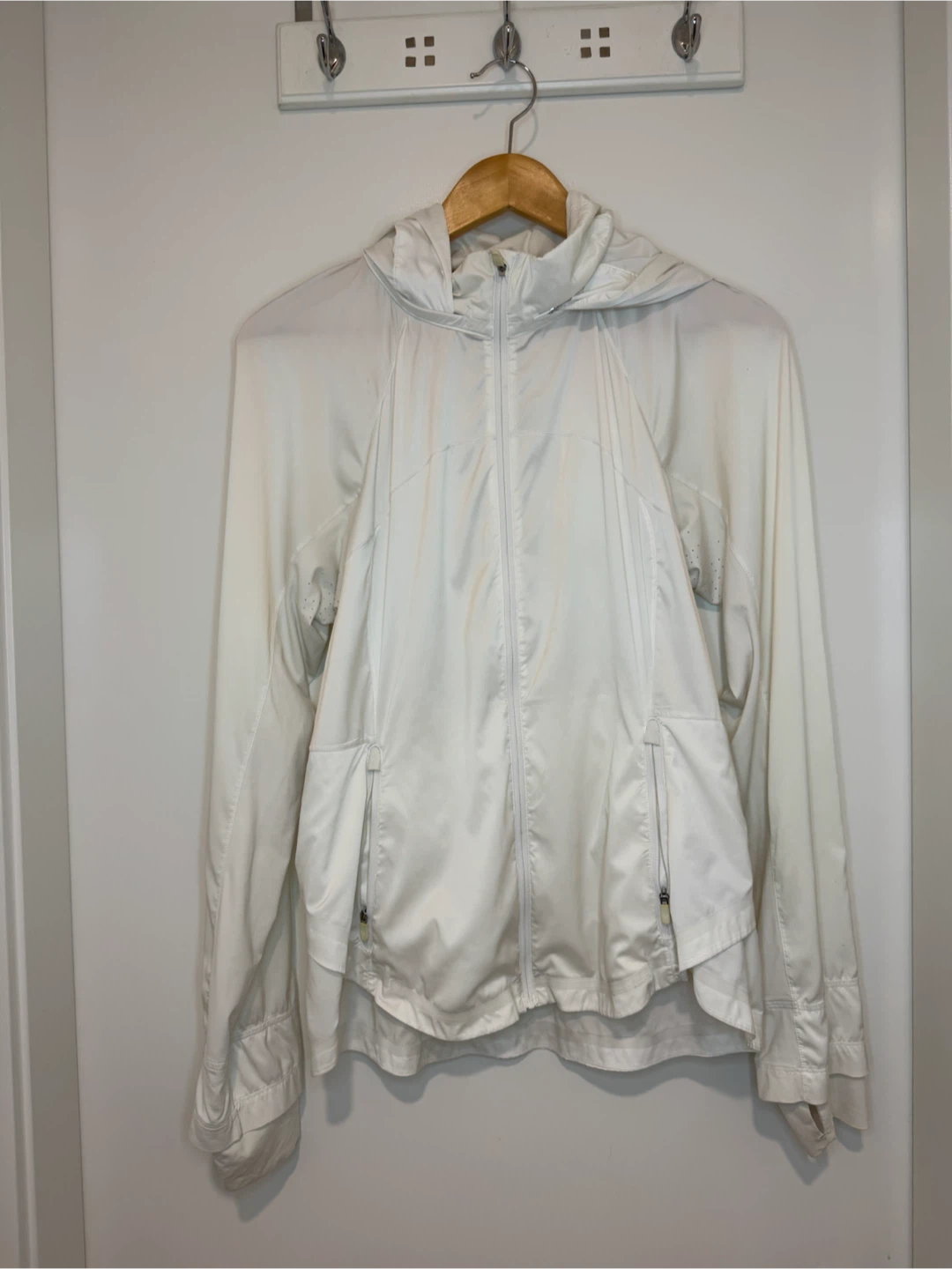Lululemon White Hooded Running Jacket