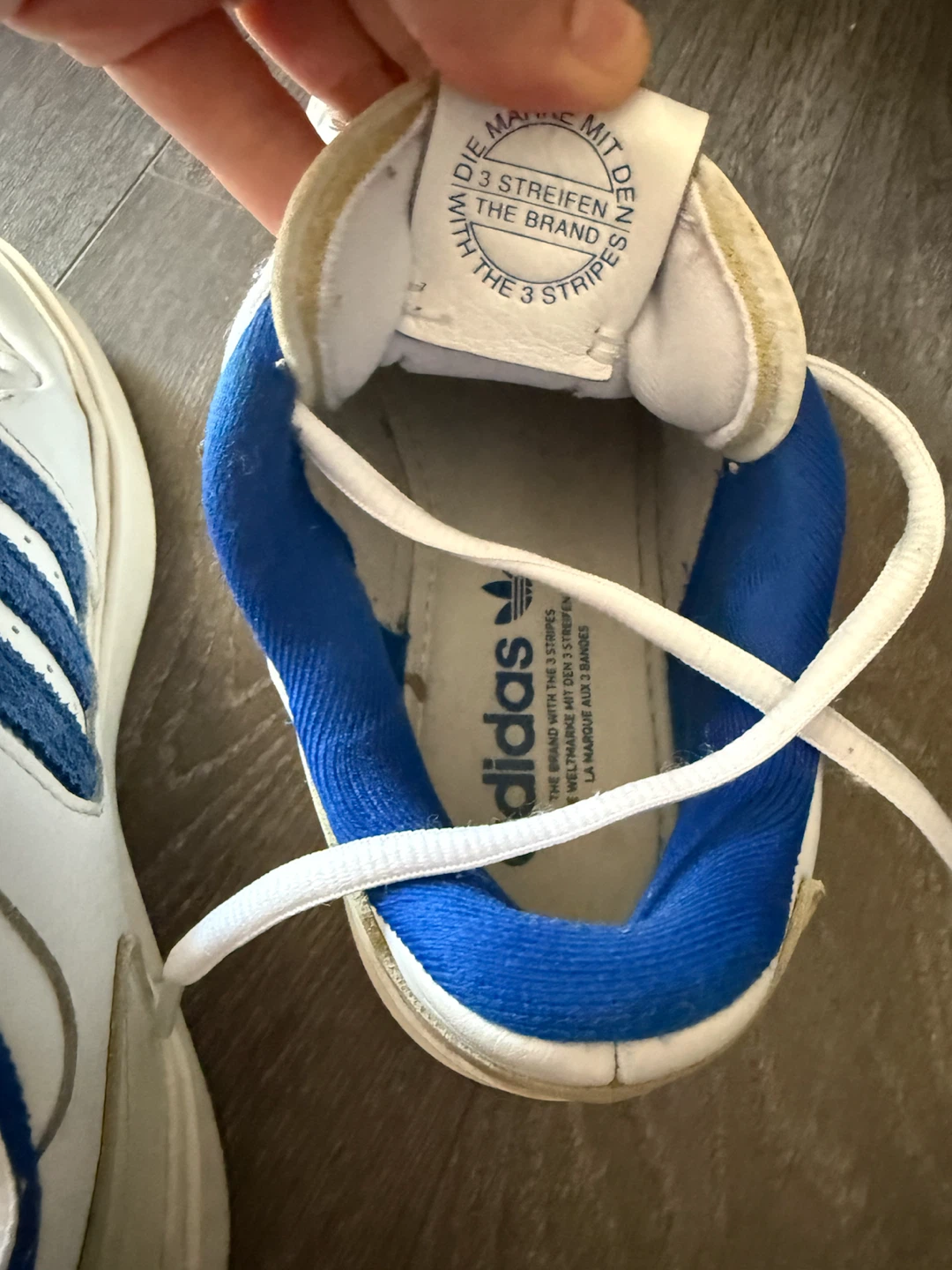 Sneakers - Great Condition - photo 5
