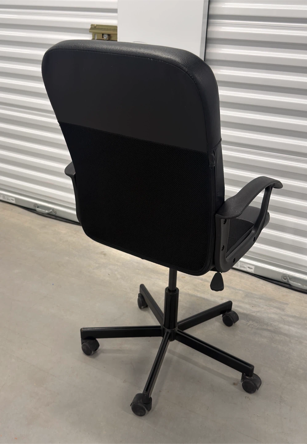 Black Adjustable High-Back Office Chair with Armrests - photo 4