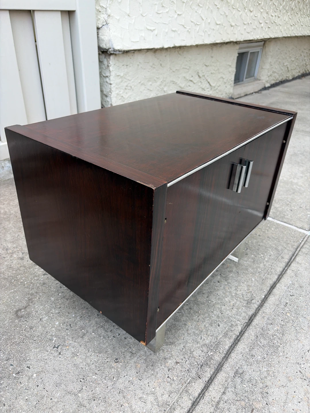 Vintage Modern-age Rosewood Lucite Bedside Table - photo 4