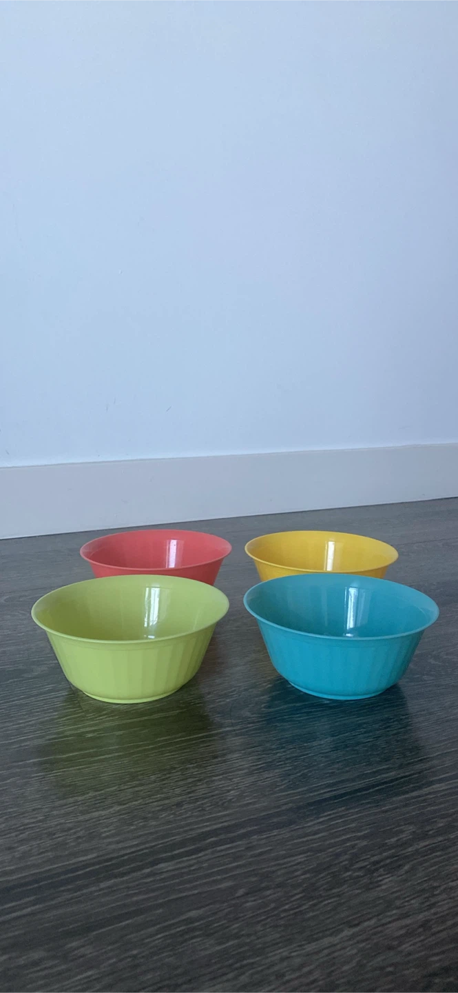 Set of 4 colourful plastic bowls - photo 2