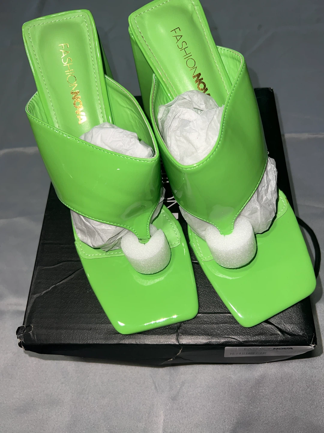 Fashion Nova Women's Green Slide Sandals