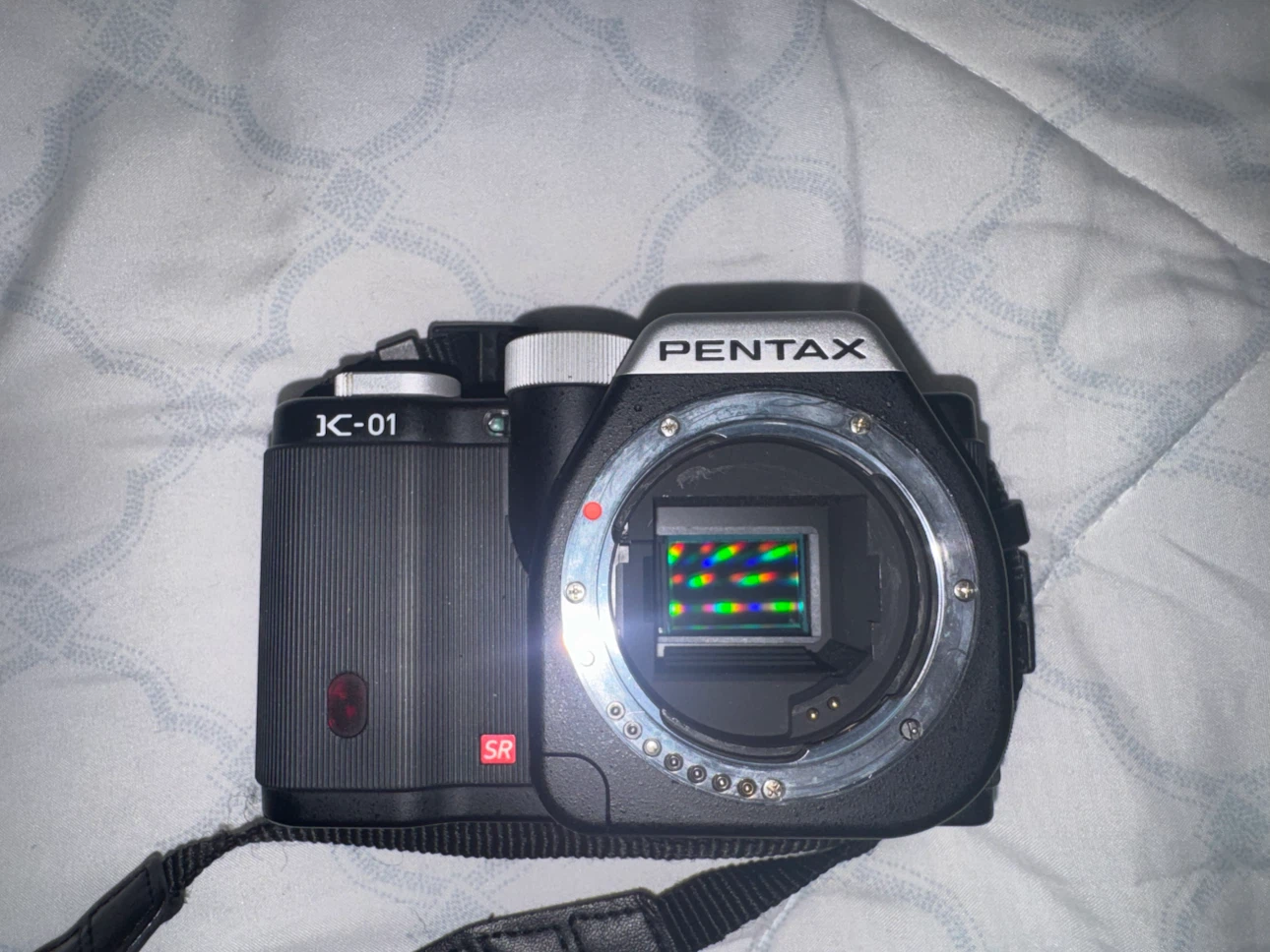 Pentax K-01 Mirrorless Camera with 18-55mm Lens - photo 2