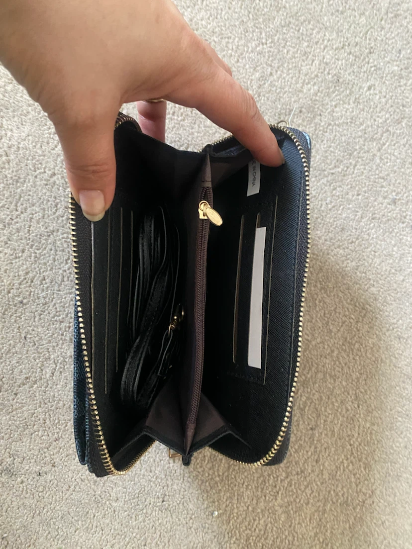 Black Geometric Print Wallet with Strap - photo 4