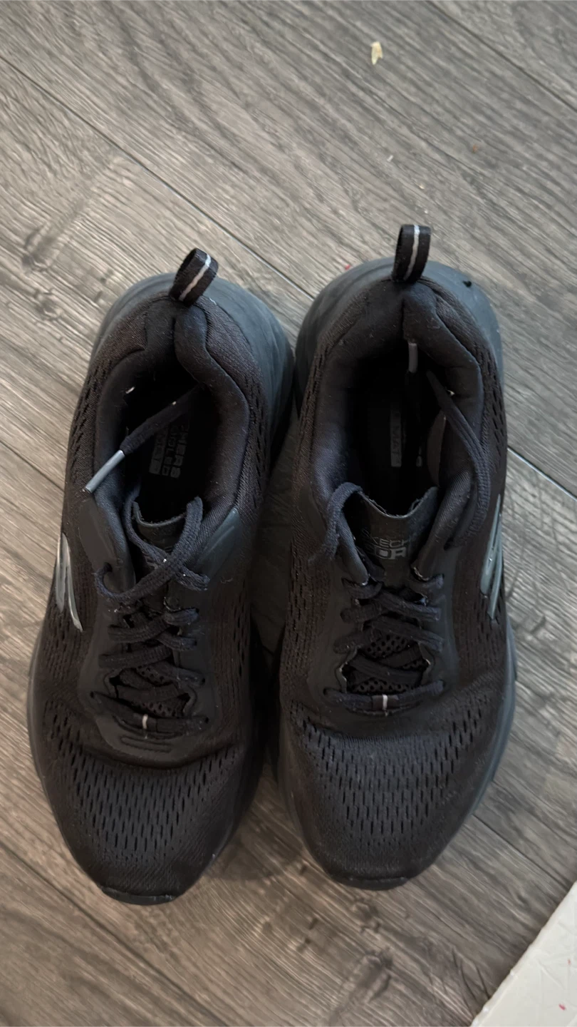 Skechers Women's Black Go Run Shoes Size 6
