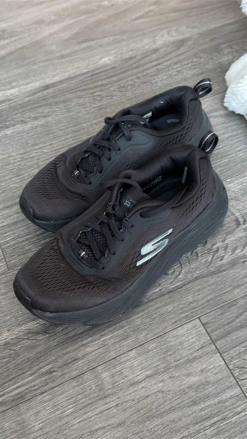 Skechers Women's Black Go Run Shoes Size 6 - photo 2