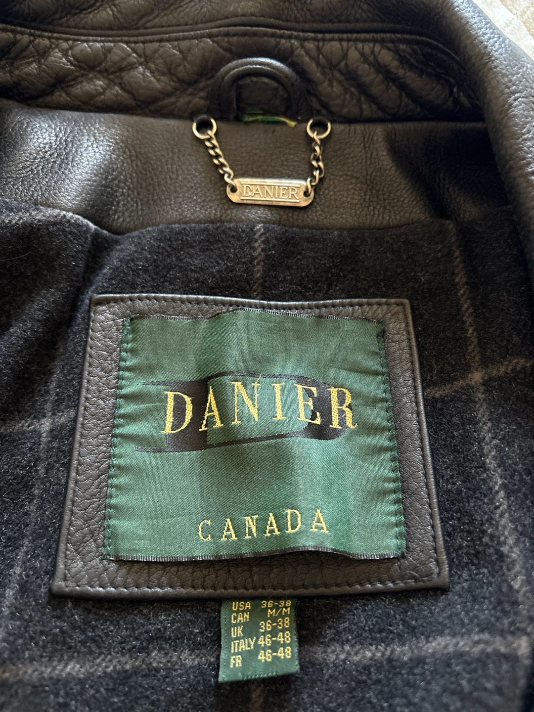 Danier Genuine Leather Jacket - photo 5