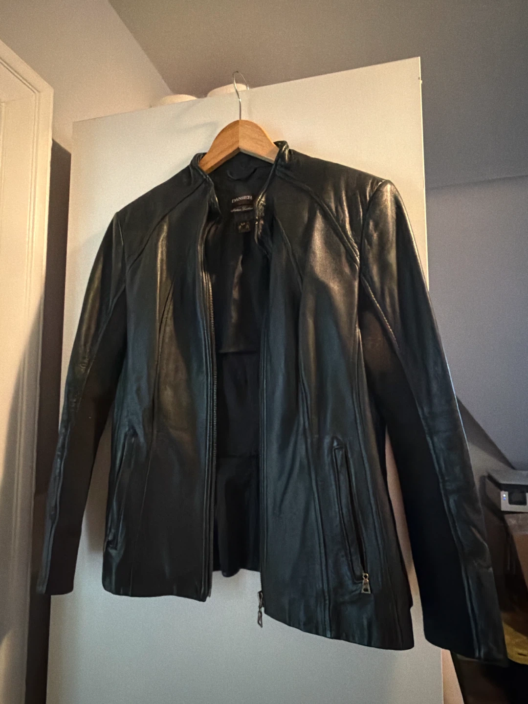 DANIER Women's Leather Jacket
