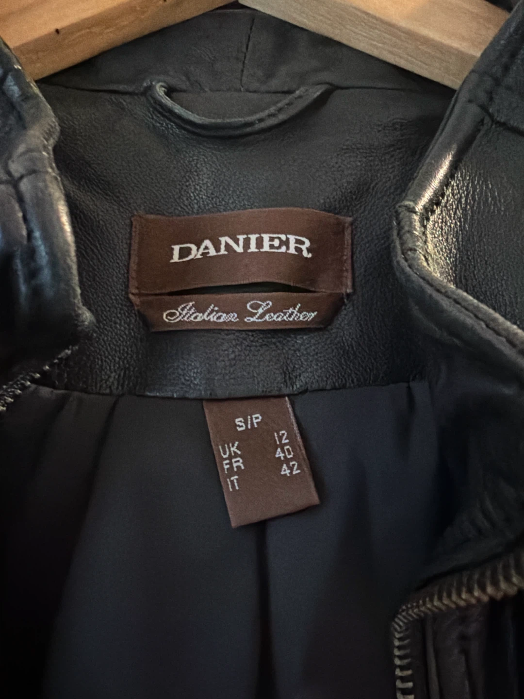 DANIER Women's Leather Jacket - photo 2