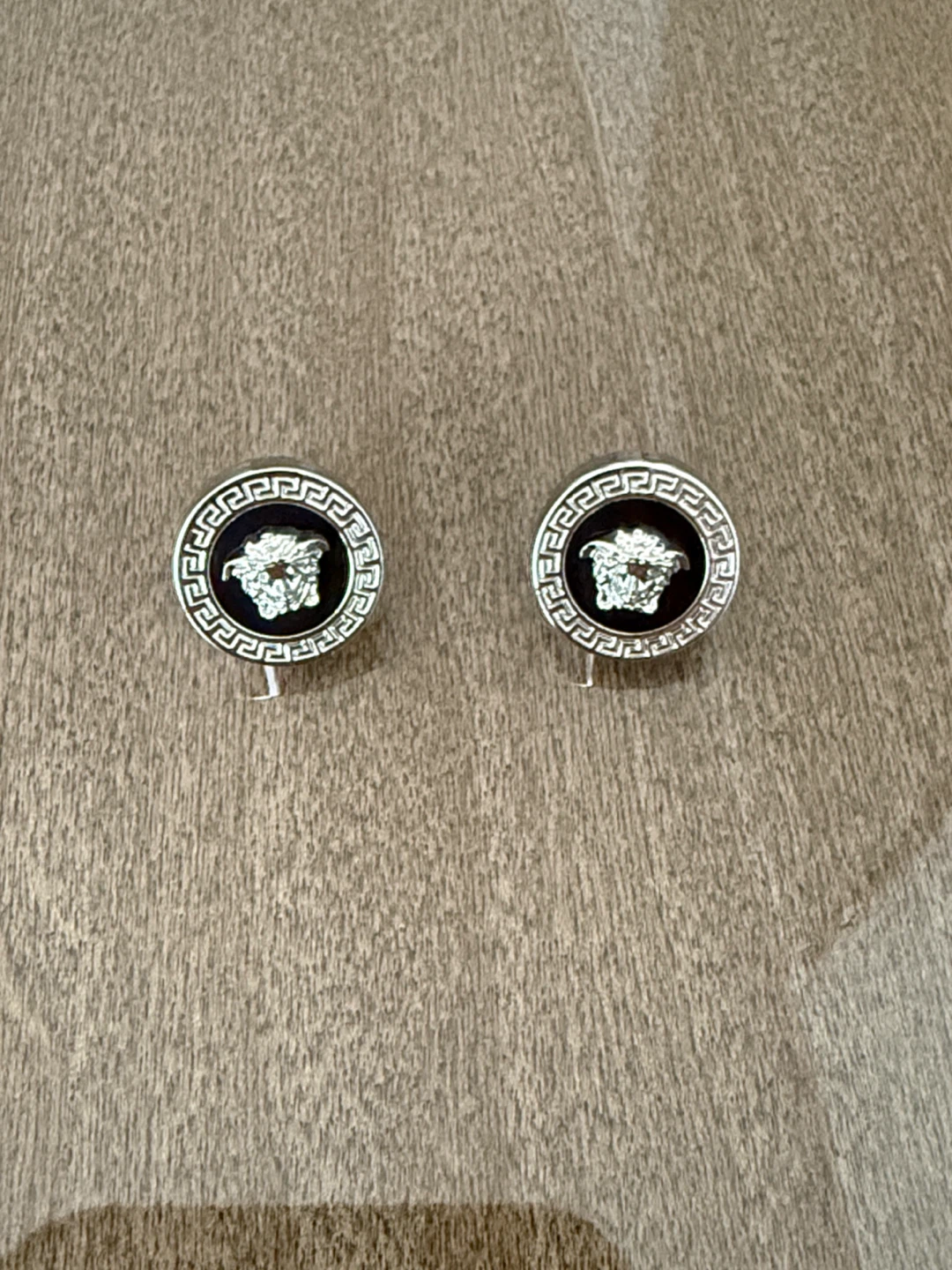 Versace authentic Medusa Stud Earrings - photo 3