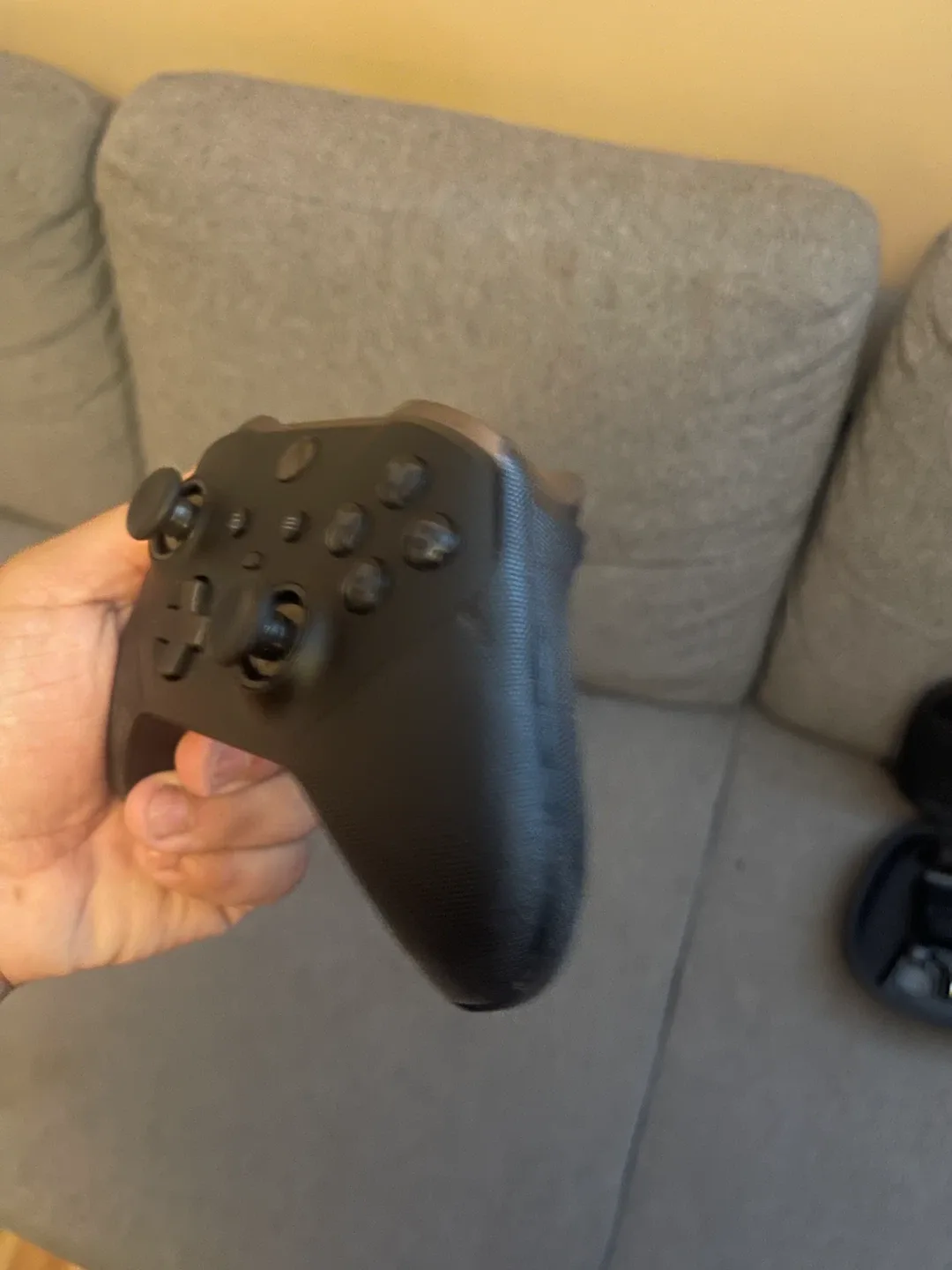 Xbox Series X Bundle (Read Description) - photo 5