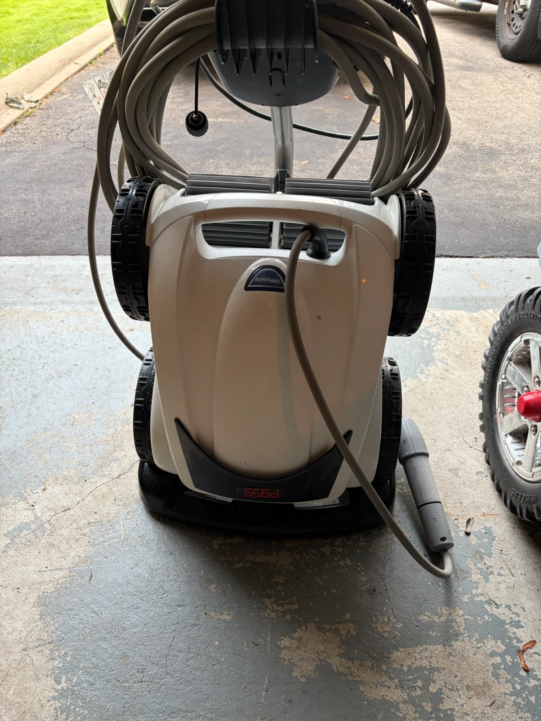 Polaris P955 Robotic Pool Cleaner - photo 2