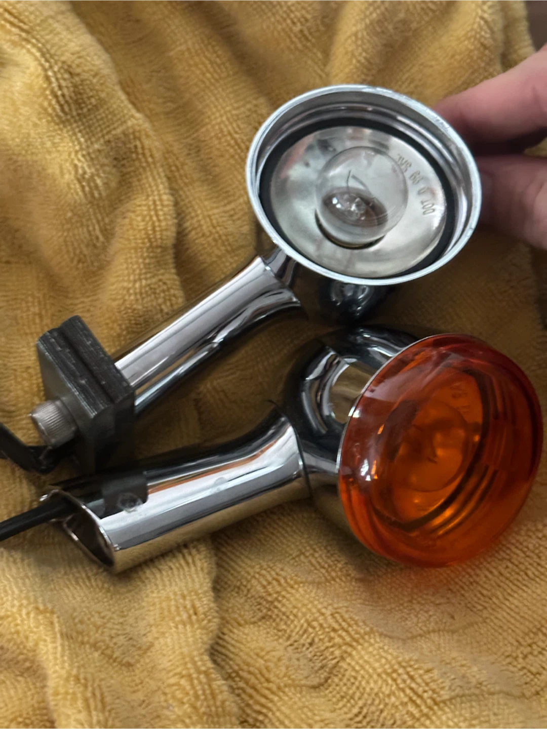 OEM Harley Davidson Chrome Bullet Turn Signals - photo 2